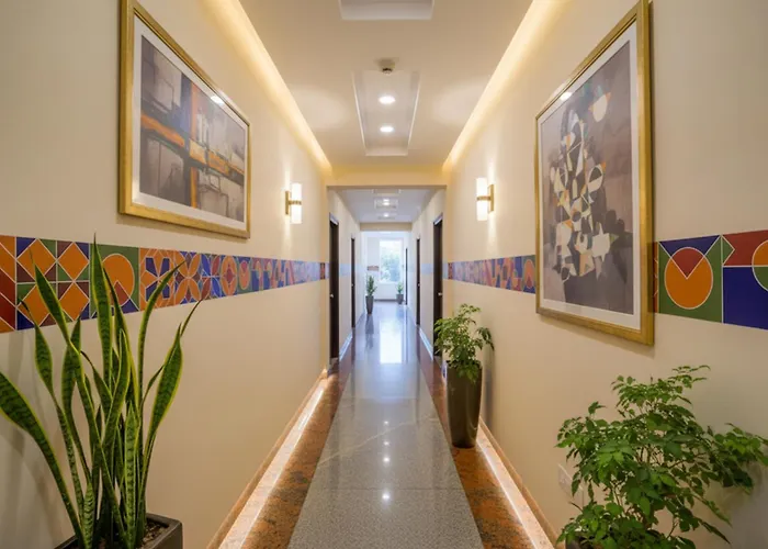 Fabhotel AmaltasAirport Hotel